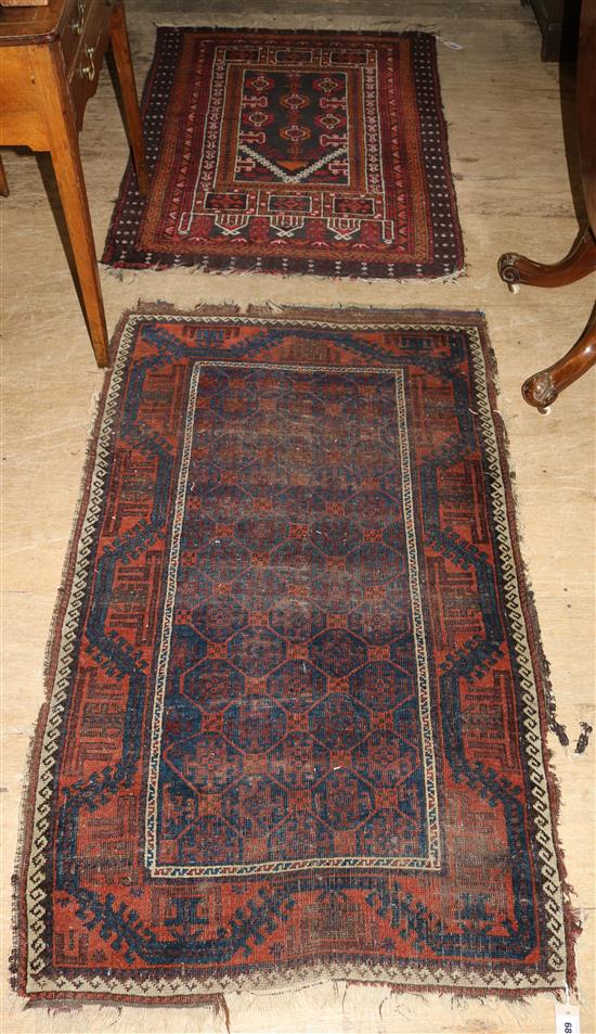 2 Persian prayer rugs(-)